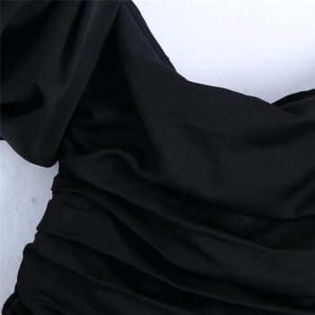 Vestido drapeado con hombros descubiertos y manga abullonada 3