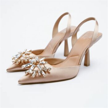 Sandalias de tacón con joya 1