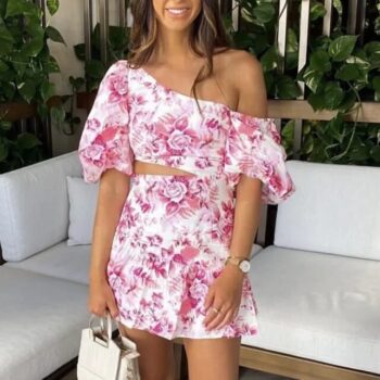 Vestido con mangas acampanadas 1